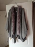 Damescape grijs met bontrand, Kleding | Dames, Jassen | Winter, Ophalen, Grijs