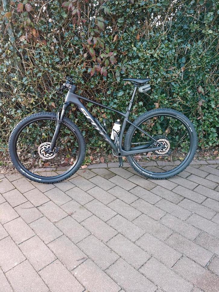 Scott scale 940 M   avril 2025, Fietsen en Brommers, Fietsen | Mountainbikes en ATB, Ophalen of Verzenden