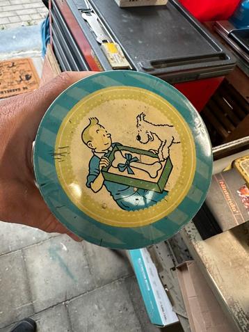 2 blikken dozen kuifje/Tintin /Herge beschikbaar voor biedingen