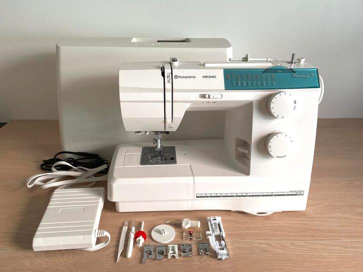 Naaimachine Husqvarna nieuw, Hobby & Loisirs créatifs, Machines à coudre & Accessoires, Neuf, Machine à coudre, Husqvarna, Enlèvement