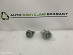 Kraagbout Met Drukveer BMW X2 F39 ORIGINEEL 33406858534, Gebruikt, Ophalen of Verzenden, BMW, BMW