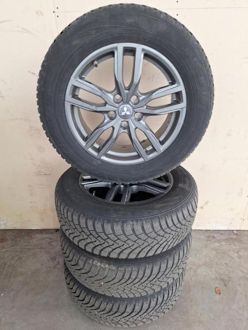 Mitsubishi Outlander Winterset 17 Inch, Auto-onderdelen, Banden en Velgen, Banden en Velgen, Winterbanden, 17 inch, 215 mm, Personenwagen