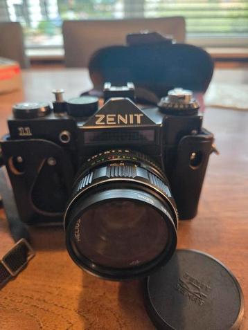 Appareil photo reflex Zenit 11 + Helios 44M-4 + flash, Enlèvement ou Envoi, Utilisé