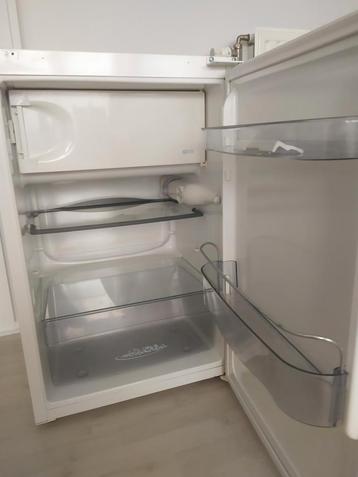 Koelkast met diepvries  beschikbaar voor biedingen
