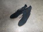 Paire de bottillons bleus en cuir., Ophalen, Blauw, Lage of Enkellaarzen, Nieuw