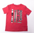 T-shirt GAP rood met skateboards – Maat 116-122, Kinderen en Baby's, Jongen, GAP, Gebruikt, Ophalen of Verzenden