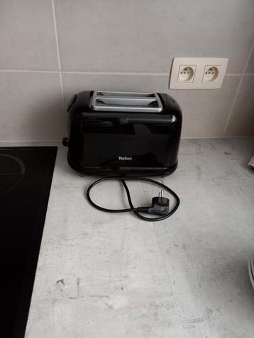 Broodrooster Tefal beschikbaar voor biedingen