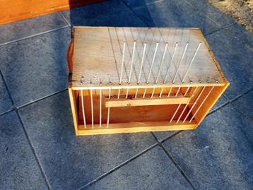 Houten transportkooi beschikbaar voor biedingen