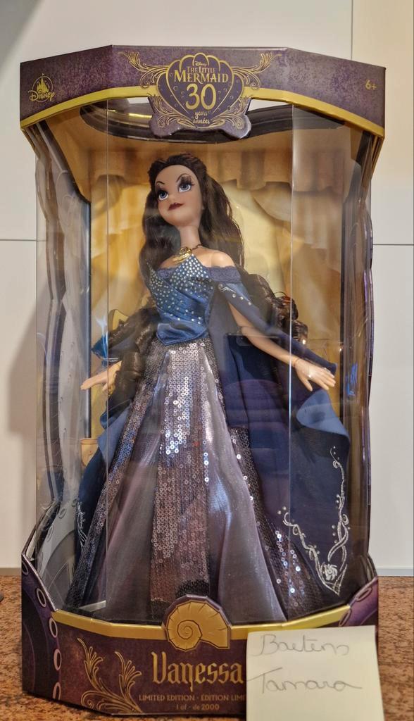 Disney Limited edition doll Vanessa, Verzamelen, Disney, Ophalen