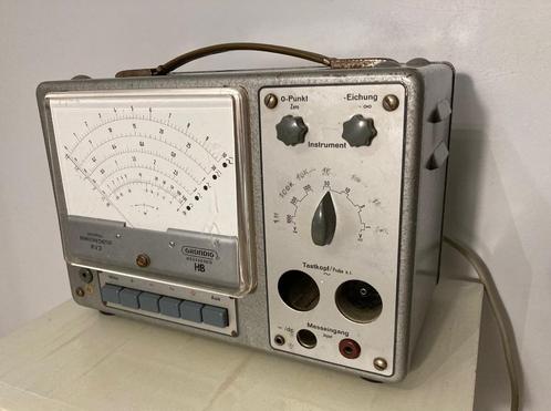 Voltmètre à tube Grundig RV3 6062 de 1960 VTVM vintage rétro, Antiquités & Art, Antiquités | Outils & Instruments, Enlèvement ou Envoi