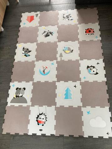 XL puzzelmat van Tiny Love beschikbaar voor biedingen