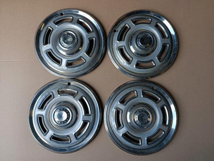 4x 14" Wieldoppen Ford Falcon/ Econoline (1963) USA, Autos : Pièces & Accessoires, Carrosserie & Tôlerie, Ford, Avant, Envoi