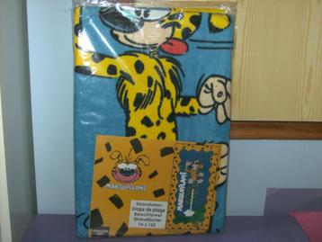 Groot strandlaken van marsupilami. beschikbaar voor biedingen