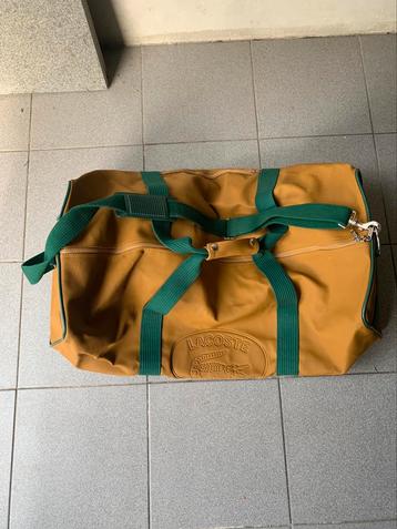 Grand sac de voyage / sport Lacoste  beschikbaar voor biedingen