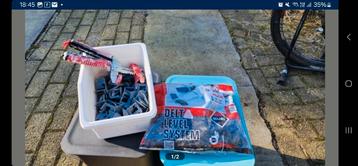 Delta level system, 2 tangen, spietjes en zak 2mm  beschikbaar voor biedingen