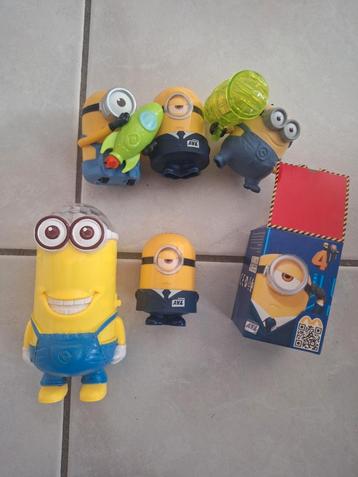 Lot van 5 speelfiguren Minions beschikbaar voor biedingen