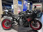 Suzuki GSX-8R, Entreprise, Plus de 35 kW, 800 cm³, Naked bike
