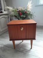 Table de nuit tripode en bois Vintage 70' Bon État, Enlèvement