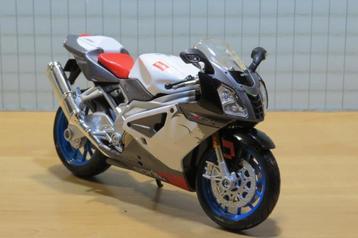 Aprilia RSV1000 wt 1:12 31036 beschikbaar voor biedingen