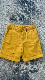 Gele jeansshort voor jongen. Maat 128., Enfants & Bébés, Vêtements enfant | Taille 128, Pantalon, Garçon, Sergent major, Comme neuf