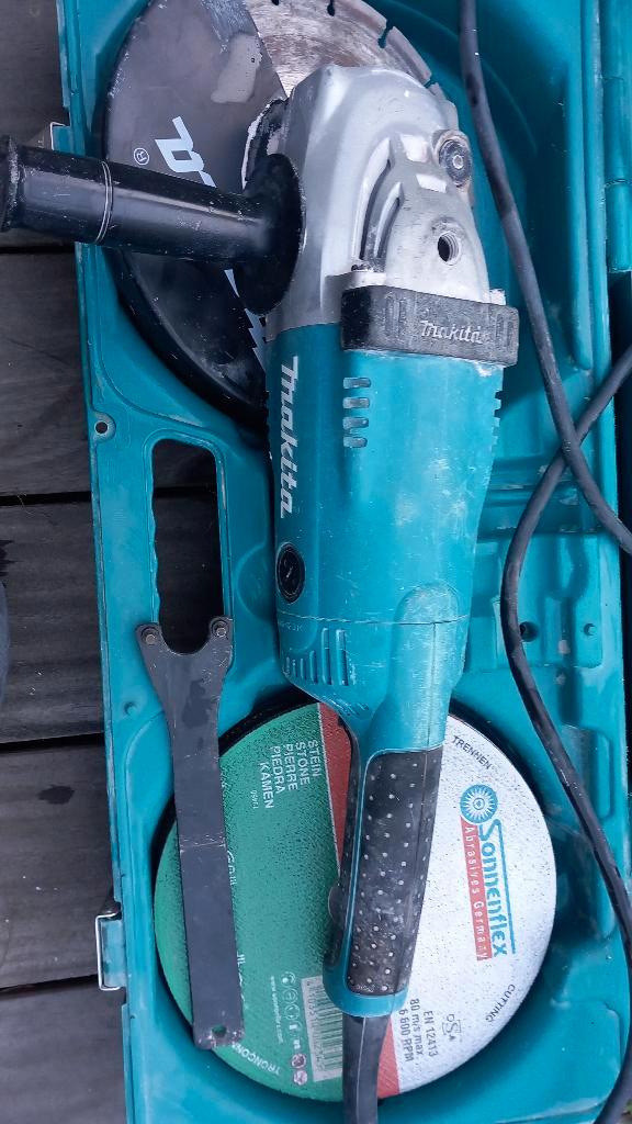 Makita slijpschijf 230 mm, Doe-het-zelf en Bouw, Gereedschap | Slijpmachines, Gebruikt, Haakse handslijpmachine, 1000 watt of meer