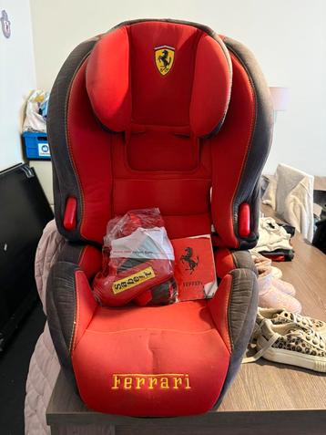 Ferrari rood autostoeltje upgradebaar van 9 maanden -11 jaar beschikbaar voor biedingen