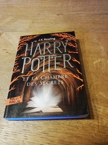Livre "Harry Potter et la chambre des secrets"J. K. Rollings