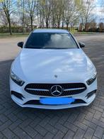 Mercedes classe A180 D Amg line, Autos, Mercedes-Benz, Carnet d'entretien, Cuir, Berline, Phares directionnels