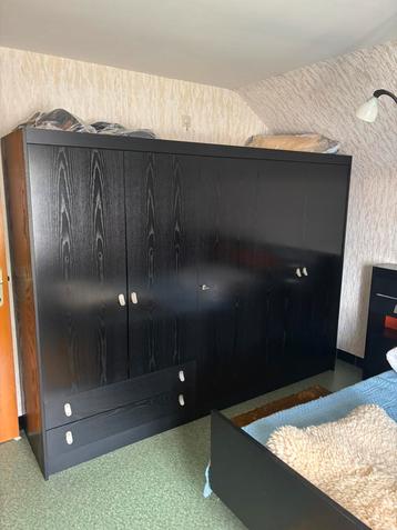 Ouderwetse slaapkamer beschikbaar voor biedingen
