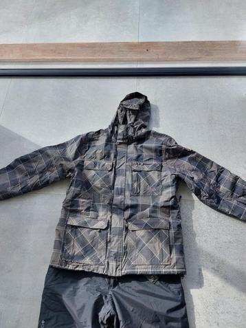 Skijas en -broek Columbia beschikbaar voor biedingen