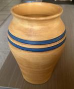 Mooie vaas, Ophalen, Aardewerk of Porselein, Oranje, Zo goed als nieuw