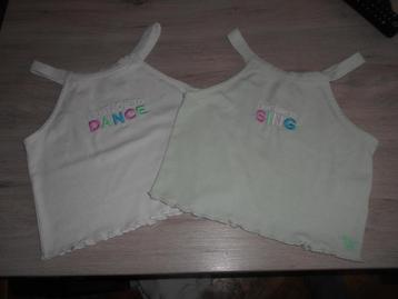 2 zomers t shirt maat 140 like me beschikbaar voor biedingen