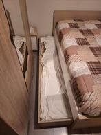 queensize bed (130x200), Ophalen of Verzenden, Zo goed als nieuw