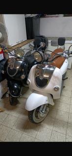2 scooters te koop a classe, Fietsen en Brommers, Ophalen, Zo goed als nieuw