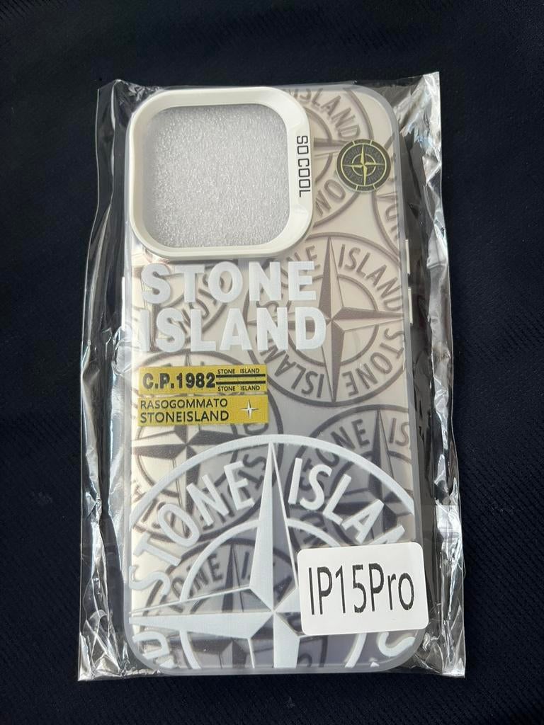 Coque iphone 15 pro stone island, Enlèvement, Comme neuf