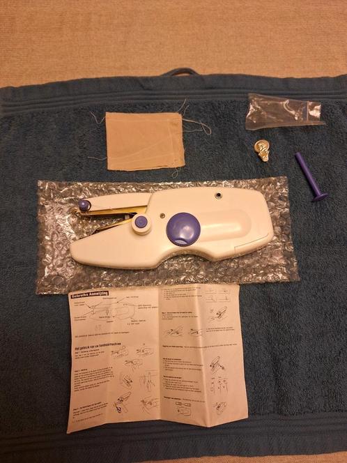 Handnaaimachine van Daxon getest werkt!, Hobby en Vrije tijd, Naaimachines en Toebehoren, Zo goed als nieuw, Ophalen of Verzenden