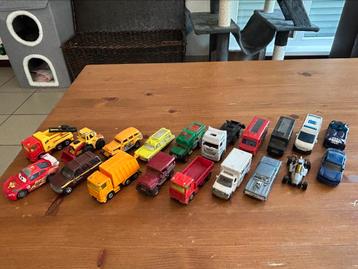 Set mini speelgoed autotjes. beschikbaar voor biedingen