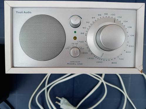 Radio Tivoli Model One FM/AM, Audio, Tv en Foto, Radio's, Gebruikt, Radio, Ophalen of Verzenden