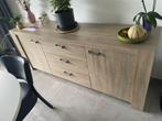 Dressoir in goede staat – €50 (of een goed bod), Huis en Inrichting, Kasten | Dressoirs, Ophalen, Gebruikt, 200 cm of meer, Metaal