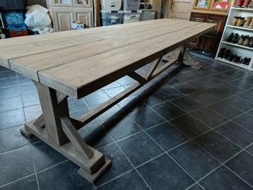 Mooie oude landelijke tuintafel  beschikbaar voor biedingen