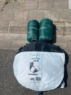 2 slaapzakken .( tent is al weg ), Caravans en Kamperen, Tenten, Ophalen, Zo goed als nieuw