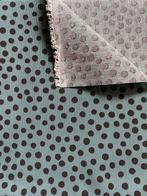 Tissu de rideau en coton épais gris bleu à pois noirs, Hobby & Loisirs créatifs, Bleu, Enlèvement ou Envoi, Coton, 120 cm ou plus
