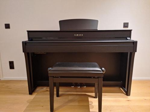 Piano YAMAHA clavinova CLP 635  noir, Muziek en Instrumenten, Piano's, Zo goed als nieuw, Piano, Zwart, Digitaal, Ophalen