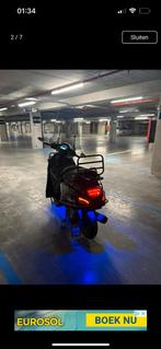 Il zoek een scooter, Fietsen en Brommers, Scooters | Piaggio, Ophalen, Zo goed als nieuw