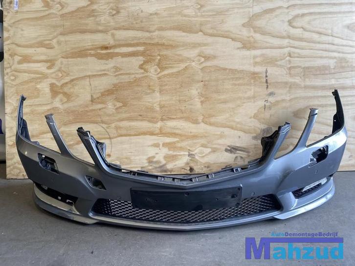 MERCEDES E KLASSE W212 Grijs Voorbumper 2009-2014, Autos : Pièces & Accessoires, Carrosserie & Tôlerie, Pare-chocs, Mercedes-Benz