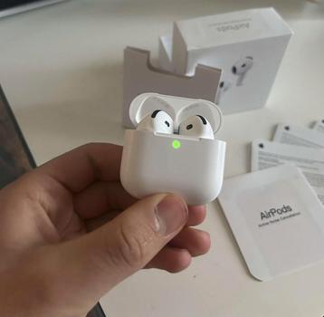 Airpods 4  ANC NIEUW️ beschikbaar voor biedingen
