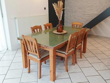 Table de salle à manger  beschikbaar voor biedingen