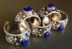 Tibetaans zilveren ring met Lapis Lazuli en Lotus, Bijoux, Sacs & Beauté, Bagues, Avec pierre précieuse, Bleu, Argent, Enlèvement ou Envoi