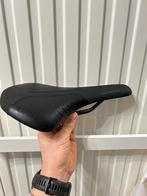 Fizik R1 zadel carbon, Fietsen en Brommers, Ophalen, Zo goed als nieuw, Zadel