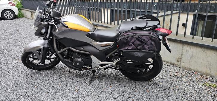 Honda NC700s, Motoren, Motoren | Honda, Particulier, Naked bike, 12 t/m 35 kW, Minimaal motorrijbewijs A2, ABS, Ophalen